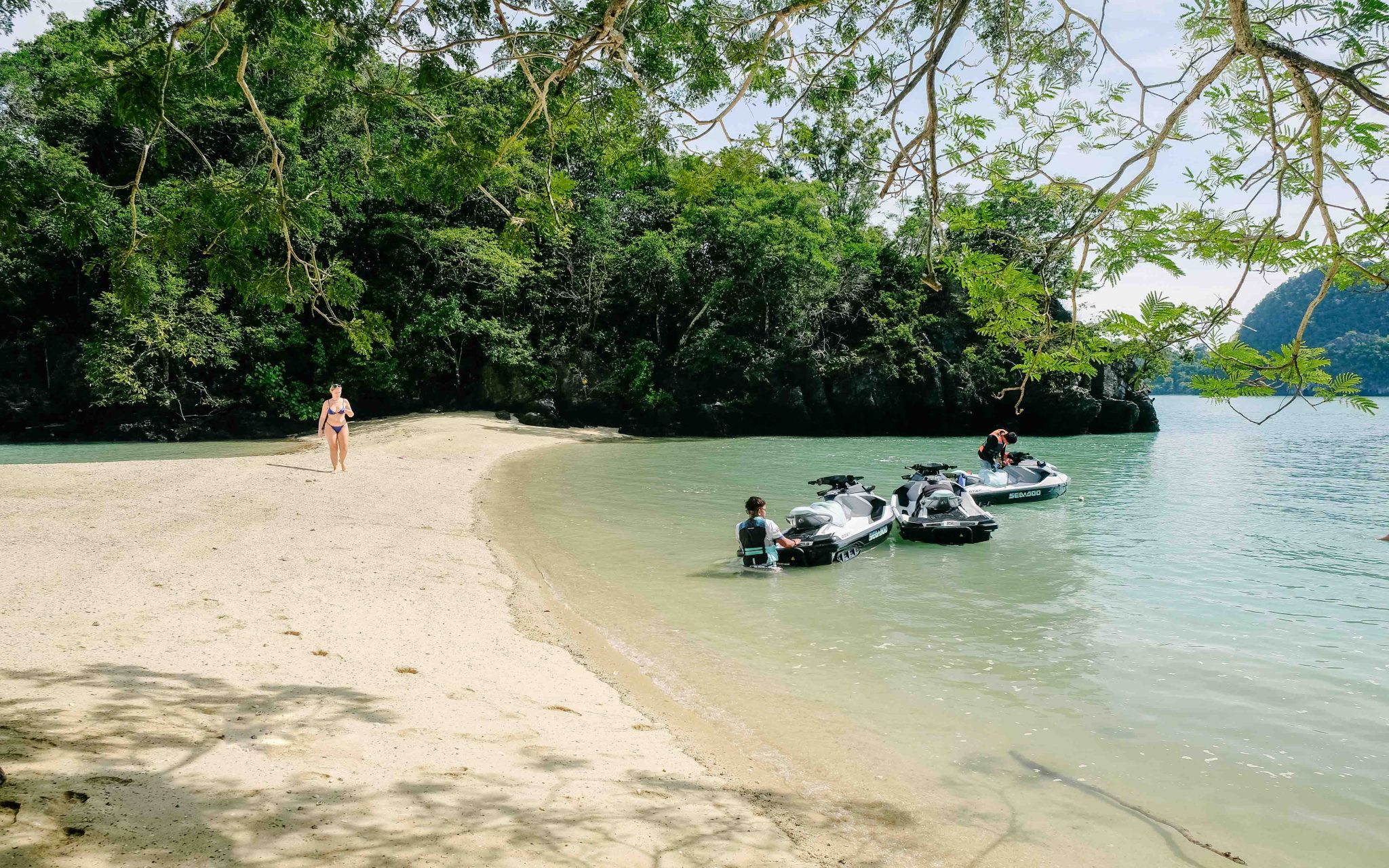 2 Face Beach