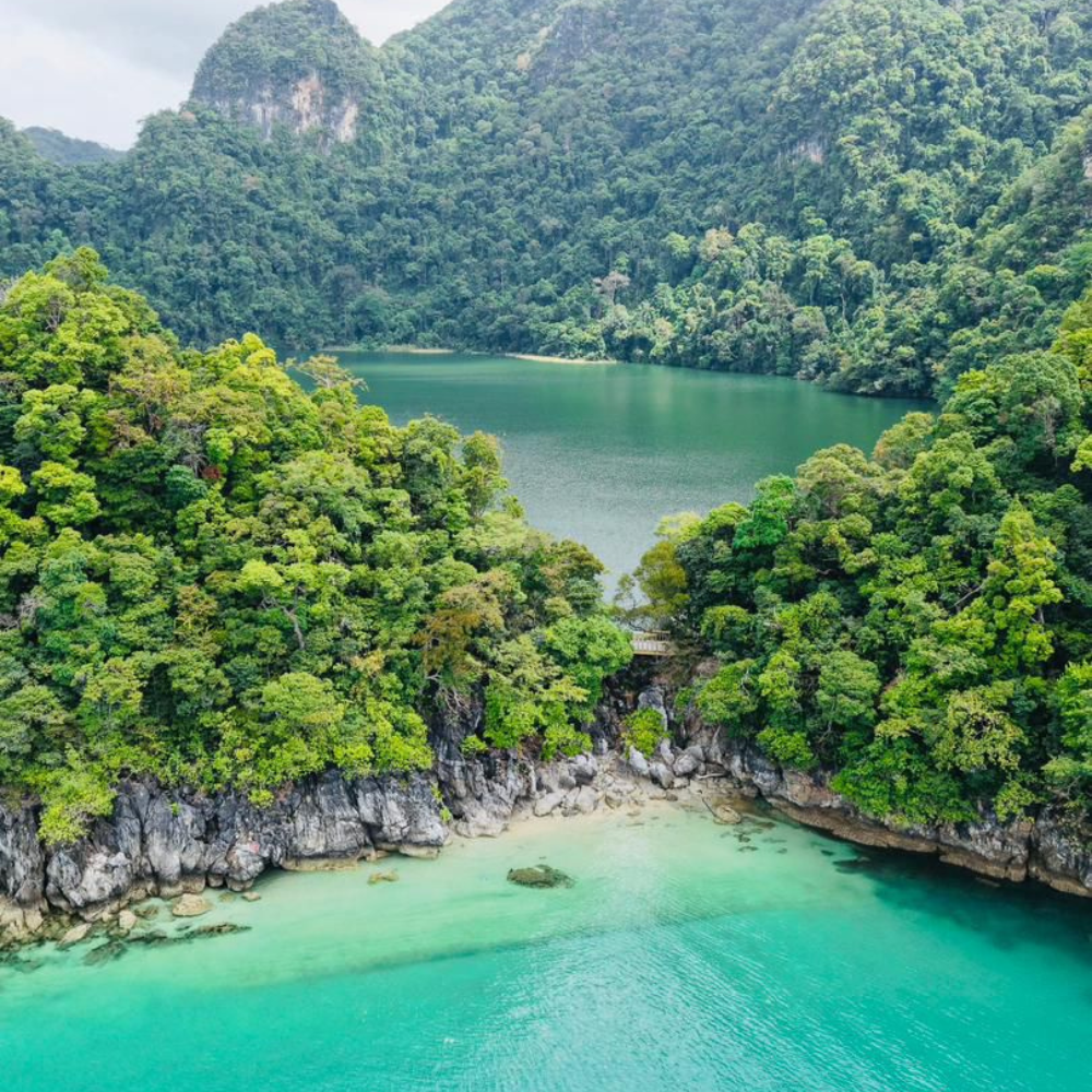 Dayang Bunting Island